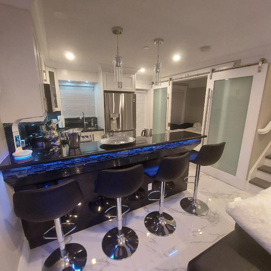 Beautiful Bright 3 Bed Townhouse Apartamento Vancouver Exterior foto